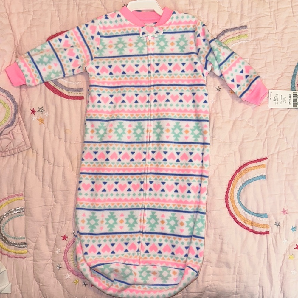 Carter’s baby sleep bag. Very soft. 0-9 months. Brand new, with tag.